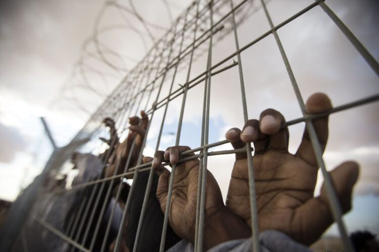 الحركة الأسيرة تنتصر على السجّان وتوقف خطوة الإضراب الجماعي 1 الحركة الأسيرة